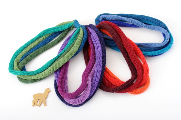 Alpaka Haarschmuck und Halskette